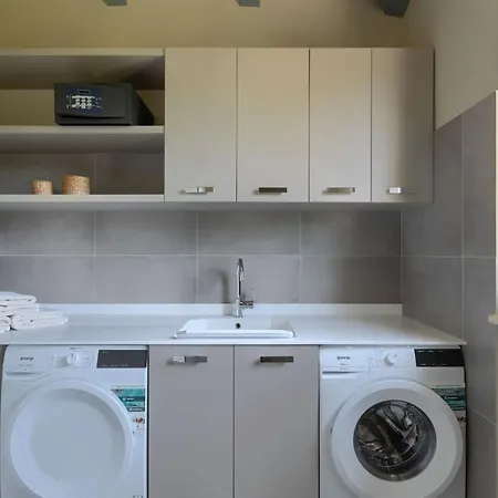 Modern Lukas With Pool In Vizinada Vranje Selo