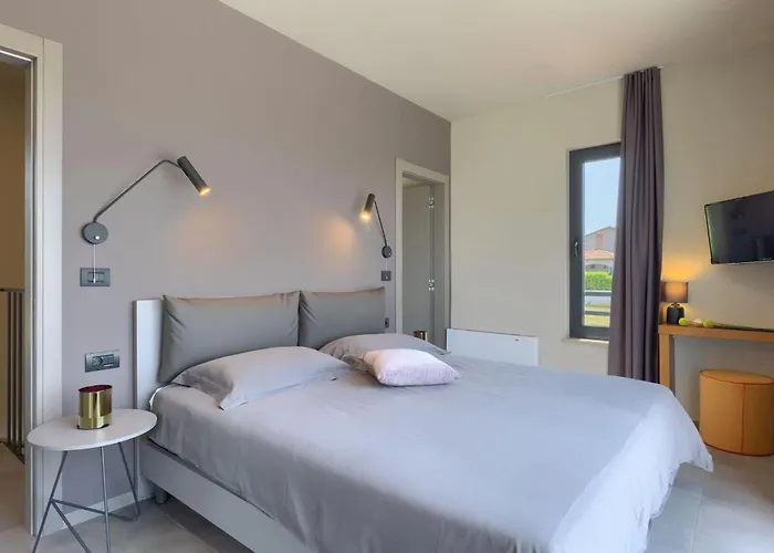 Villa Modern Lukas With Pool In Vizinada