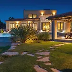 Modern Lukas With Pool In Vizinada Villa *